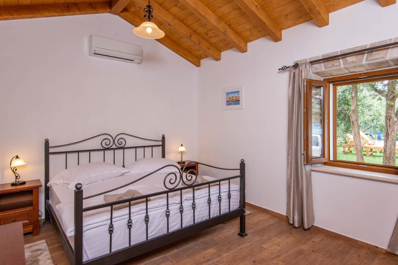 Villa Loviste Paradise Exterior foto
